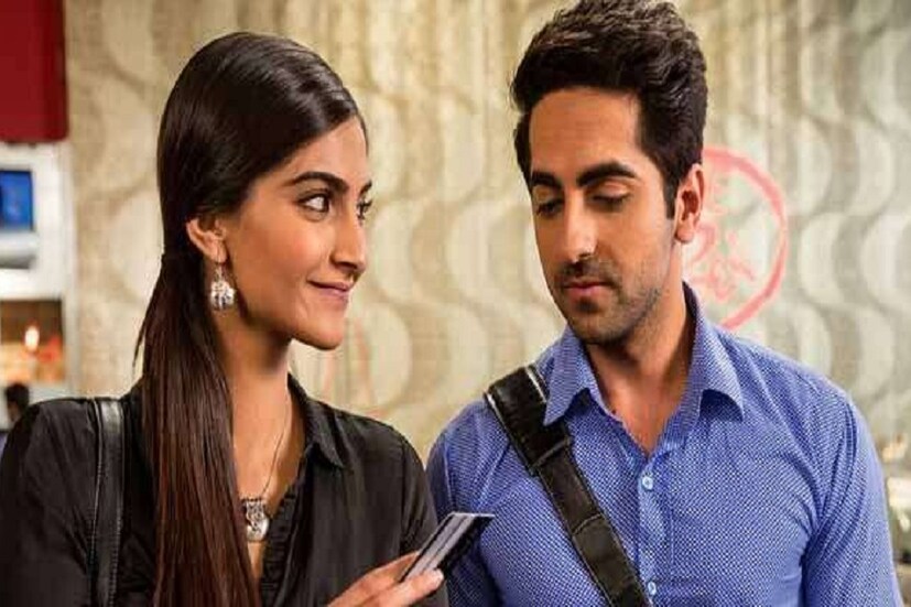 আপনার ক্রাশ কি ক্রমেই জোরালো হয়ে উঠছে? আর যত আয়ত্তের বাইরে চলে যাচ্ছে নিজের অনুভূতি ততই বুঝে উঠতে পারছেন না ক্রাশের মতি গতি? যদি এই লক্ষণগুলো দেখেন তাহলে বুঝে নিন ক্রাশ আপনাকে মোটেও পছন্দ করেন না৷ আশা ছেড়ে দিন৷