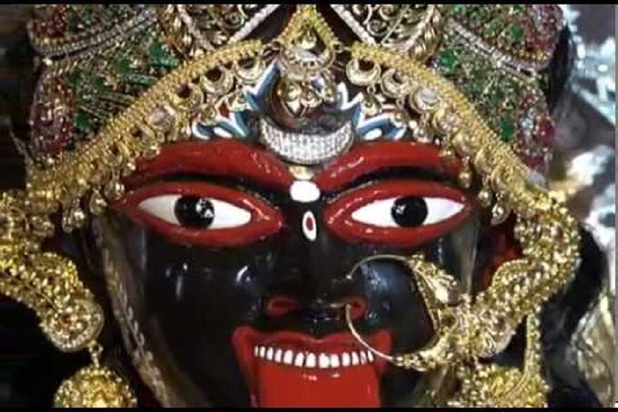 মায়ের মধুর নামে রয়েছে মুক্তির পথ ৷ ঠাকুর শ্রীশ্রী রামকৃষ্ণ পরমহংসদেব এই মন্দিরেই প্রধান পুরোহিত ৷ মায়ের মধুর নামে রয়েছে মুক্তির পথ ৷ ঠাকুর শ্রীশ্রী রামকৃষ্ণ পরমহংসদেব এই মন্দিরেই প্রধান পুরোহিত ৷