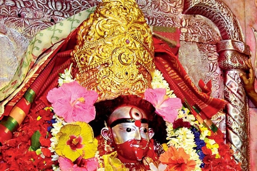 প্রতিদিনের জীবনের ওঠা পড়া যখন জীবনকে দুর্বল করে ৷ জীবনের প্রতিটি ক্ষেত্রে না পাওয়ার যন্ত্রণা যখন জীবনকে লক্ষ্যভ্রষ্ট করে, তখনই তারা মায়ের শরণেই জীবন হয়ে ওঠে সুন্দর ৷ প্রতিদিনের জীবনের ওঠা পড়া যখন জীবনকে দুর্বল করে ৷ জীবনের প্রতিটি ক্ষেত্রে না পাওয়ার যন্ত্রণা যখন জীবনকে লক্ষ্যভ্রষ্ট করে, তখনই তারা মায়ের শরণেই জীবন হয়ে ওঠে সুন্দর ৷