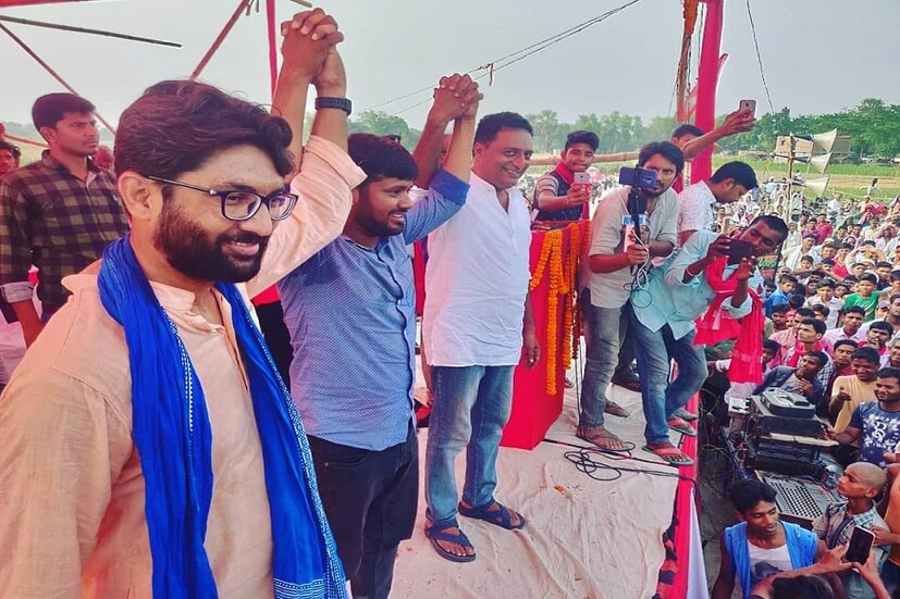 কানহাইয়ার হয়ে প্রচার করেছেন জিগ্নেশ মেভানী ও প্রকাশ রাজের মত ব্যক্তিত্ত্বরাও । (Image: Facebook/KanhaiyaKaPage)