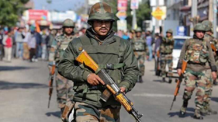 ৩৭০ ধারা প্রত্যাহারের বিরোধীতাকারীদের বেশিরভাগেরই প্রশ্ন, বিধানসভা ও সংবিধানসভার মধ্যে কোনও পার্থক্য নেই ? রাজ্যপালের নির্দেশ কী আদতে রাজ্য সরকারের সিদ্ধান্ত ?