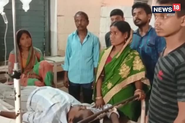 ঘটনাটির জেরে চরম উত্তেজনা ছড়িয়েছে এলাকায় ৷ টিহিদি-চান্দবালি রাস্তায় টায়ার জ্বালিয়ে অবরোধ করেন উত্তেজিত জনতা ৷ ঘটনাটির জেরে চরম উত্তেজনা ছড়িয়েছে এলাকায় ৷ টিহিদি-চান্দবালি রাস্তায় টায়ার জ্বালিয়ে অবরোধ করেন উত্তেজিত জনতা ৷
