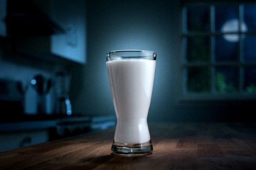 দুধ- দু'কাপ দুধের সঙ্গে এক টেবিল চামচ বাদাম, আখরোটের গুঁড়ো ও সামান্য হলুদের গুঁড়ো ভালভাবে ফোটাতে হবে, যতক্ষণ না মিশ্রণের পরিমাণ অর্ধেক হচ্ছে। টানা দু'মাস দিনে একবার এই দুধ খেয়ে যেতে হবে।