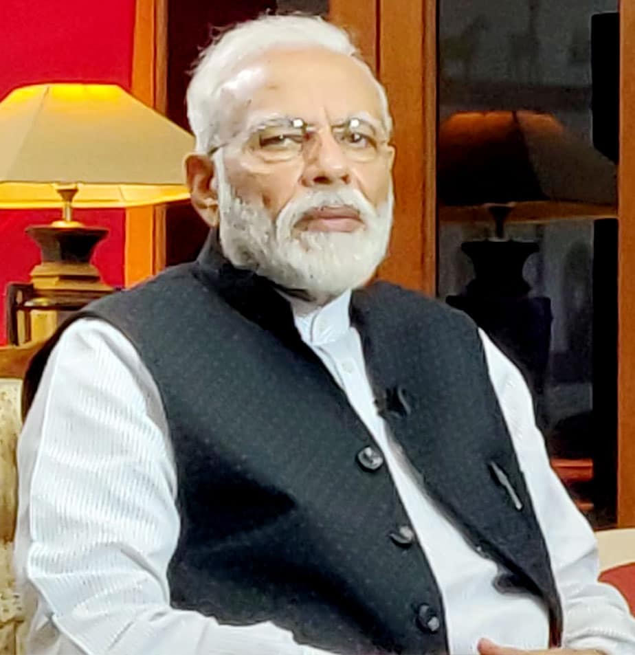 ইমরানের মতে জাতীয়তাবাদি আবেগকে আঁকড়ে ধরেই ভোট চাইছেন মোদি তথা বিজেপি । কিছুদিন আগেই পাক-বিদেশমন্ত্রী শাহ মেহমুদ কুরেশী জানিয়েছিলেন পাকিস্তানে ফের হামলা চালাতে পারে ভারত তবে সেই দাবি খারিজ করে দিয়েছে নয়াদিল্লি । ইমরানের মতে জাতীয়তাবাদি আবেগকে আঁকড়ে ধরেই ভোট চাইছেন মোদি তথা বিজেপি । কিছুদিন আগেই পাক-বিদেশমন্ত্রী শাহ মেহমুদ কুরেশী জানিয়েছিলেন পাকিস্তানে ফের হামলা চালাতে পারে ভারত তবে সেই দাবি খারিজ করে দিয়েছে নয়াদিল্লি ।