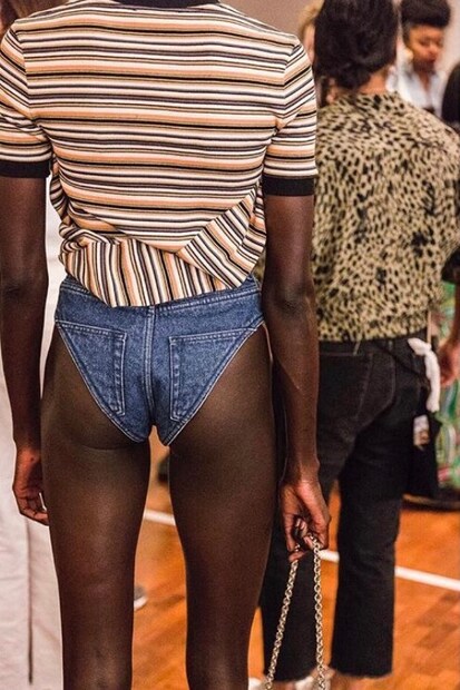 • এবার ডেনিমের অন্তর্বাস ঝড় তুলল অনলাইন ও অফলাইন মার্কেটে ৷ ছবি: ট্যুইটার ৷