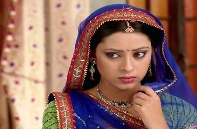 তবে সে সব এক ইতিহাসের পাতায় ৷ বন্ধু, সহকর্মীদের স্মৃতিতে আজও প্রত্যুষা সমান উজ্জ্বল ৷ তাই তো প্রত্যুষার মৃত্যুর ৩ বছর পরেও, বন্ধুরা মনে করলেন তাঁকে ৷ তবে সে সব এক ইতিহাসের পাতায় ৷ বন্ধু, সহকর্মীদের স্মৃতিতে আজও প্রত্যুষা সমান উজ্জ্বল ৷ তাই তো প্রত্যুষার মৃত্যুর ৩ বছর পরেও, বন্ধুরা মনে করলেন তাঁকে ৷
