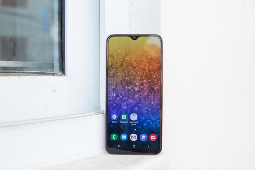 Samsung Galaxy A20 ফোনের দাম 12,490 টাকা। 10 এপ্রিল থেকে বিক্রি শুরু হবে এই ফোনটি।  অনলাইন ও অফলাইনে পাওয়া যাবে এই ফোন। 