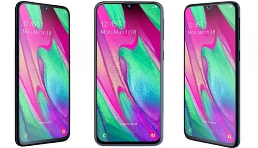 ভিতরে থাকছে Exynos 7884 চিপসেট, 3GB RAM আর 32GB স্টোরেজ। ফোনের স্টোরেজ বাড়িয়ে নিতে পারবেন মাইক্রো-এসডি কার্ডের মাধ্যমে। এই ফোন চলবে Android Pie অপারেটিং সিস্টেমের উপরে। ভিতরে থাকছে Exynos 7884 চিপসেট, 3GB RAM আর 32GB স্টোরেজ। ফোনের স্টোরেজ বাড়িয়ে নিতে পারবেন মাইক্রো-এসডি কার্ডের মাধ্যমে। এই ফোন চলবে Android Pie অপারেটিং সিস্টেমের উপরে।