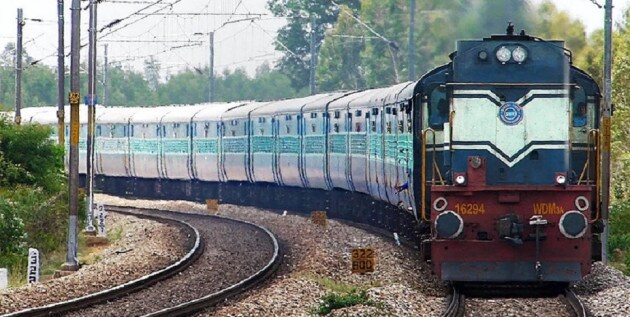 IRCTC অনুযায়ী, এই প্ল্যাটফর্ম ব্যাঙ্ক ও IRCTC-র মাধ্যমে সরাসরি লিঙ্ক থাকায় পেমেন্ট ফেল হওয়ার সম্ভাবনা অনেকটা কম হয়ে যাবে ৷ পেমেন্ট ফেল হলে IRCTC সরাসরি ব্যাঙ্কের সঙ্গে যোগাযোগ করবে ৷ IRCTC অনুযায়ী, এই প্ল্যাটফর্ম ব্যাঙ্ক ও IRCTC-র মাধ্যমে সরাসরি লিঙ্ক থাকায় পেমেন্ট ফেল হওয়ার সম্ভাবনা অনেকটা কম হয়ে যাবে ৷ পেমেন্ট ফেল হলে IRCTC সরাসরি ব্যাঙ্কের সঙ্গে যোগাযোগ করবে ৷