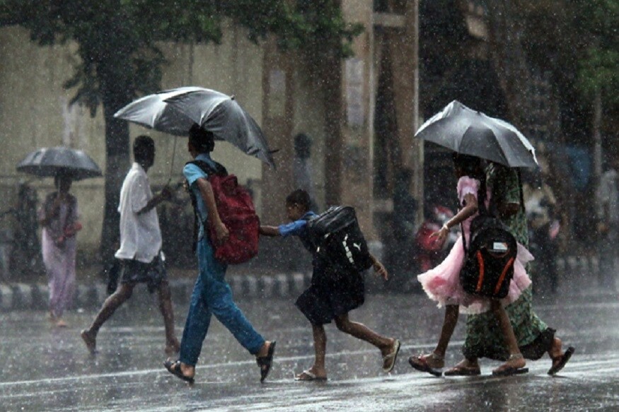 তবে বুধবার রাত থেকে বিক্ষিপ্ত ঝড়-বৃষ্টির সম্ভাবনা রয়েছে৷ সৌজন্যে ফণি নামক ঘূর্ণিঝড়৷ আগামী ২৪ ঘণ্টায় যা আরও শক্তিশালী হয়ে ওডিশা উপকূলে আছড়ে পড়তে চলেছে৷ তবে বুধবার রাত থেকে বিক্ষিপ্ত ঝড়-বৃষ্টির সম্ভাবনা রয়েছে৷ সৌজন্যে ফণি নামক ঘূর্ণিঝড়৷ আগামী ২৪ ঘণ্টায় যা আরও শক্তিশালী হয়ে ওডিশা উপকূলে আছড়ে পড়তে চলেছে৷