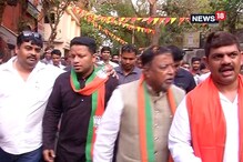 অনুপম হাজরার বাইক মিছিল আটকাল পুলিশ, পায়ে হেঁটেই সারলেন প্রচার অনুপম হাজরার বাইক মিছিল আটকাল পুলিশ, পায়ে হেঁটেই সারলেন প্রচার