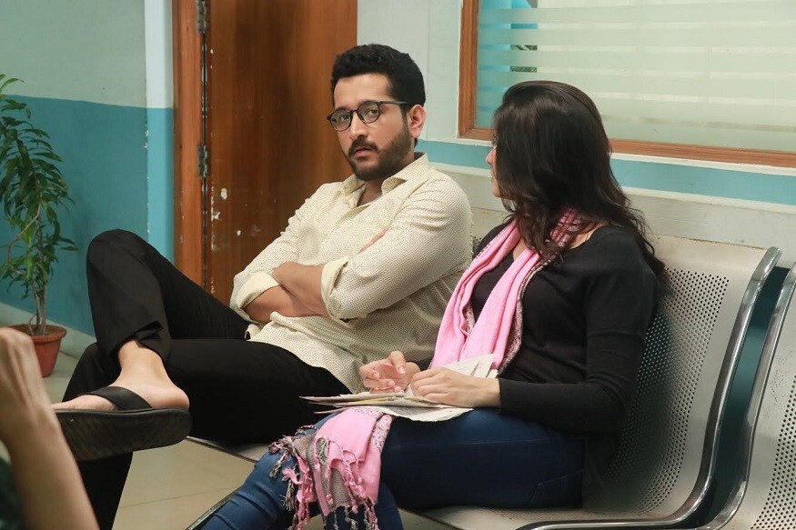 পাহাড় ব্যাপারটা এমনিতেই যেন রহস্যে মোড়া ৷ কুয়াশার মাঝে লুকিয়ে থাকে নানা নতুন গল্প ৷ আর সেই অজানা গল্প থেকেই, নতুন এক গল্প বলতে চলেছেন পরিচালক অরিন্দম ভট্টাচার্য৷ ছবির নাম ‘অন্তর্ধান’৷ পাহাড় ব্যাপারটা এমনিতেই যেন রহস্যে মোড়া ৷ কুয়াশার মাঝে লুকিয়ে থাকে নানা নতুন গল্প ৷ আর সেই অজানা গল্প থেকেই, নতুন এক গল্প বলতে চলেছেন পরিচালক অরিন্দম ভট্টাচার্য৷ ছবির নাম ‘অন্তর্ধান’৷