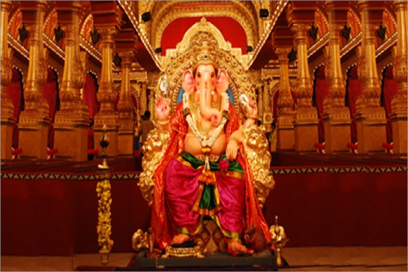 বুধবার সিদ্ধিদাতার বার তার অর্থ এই নয় যে অন্য কোনও বারে সিদ্ধিদাতা গণেশের পুজো করা যাবেনা ৷ 