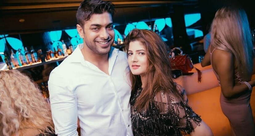 ♦ অমৃতসরে গত ১৯ এপ্রিল পঞ্জাবি মতে বিয়ে করেছেন নায়িকা। কলকাতা ফিরেছেন ২৩ এপ্রিল। ছবি: ইনস্টাগ্রাম ৷