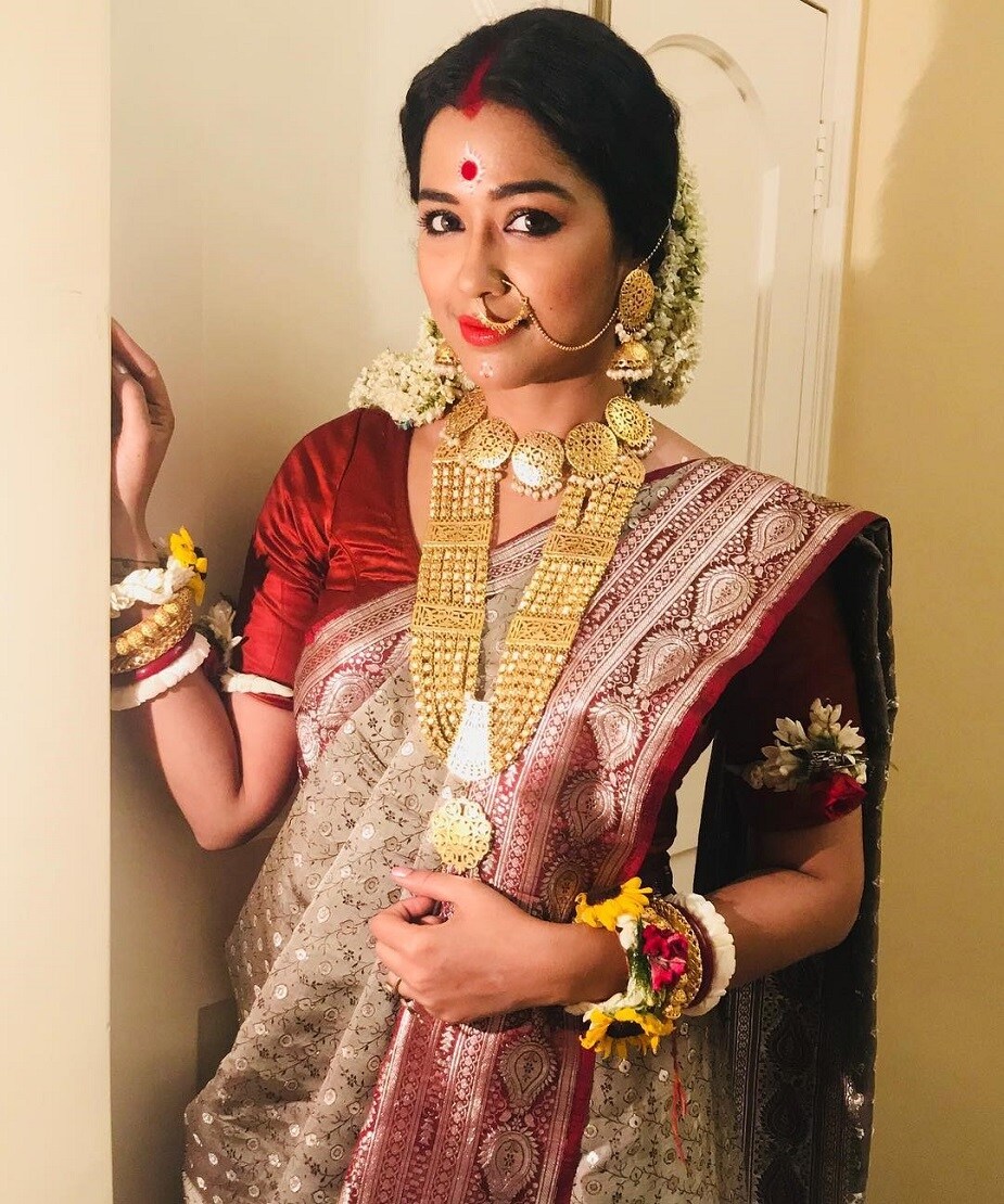 ♦ কিছুদিন আগেই টেলি সিরিজ ‘ভূমিকন্যা’তে দেখা গিয়েছে তাঁকে ৷ সেই সিরিজটি বাঙালি দর্শকদের মধ্যে একটা অন্যরকম জায়গা তৈরি করেছিল ৷ ছবি: ইনস্টাগ্রাম ৷ ♦ কিছুদিন আগেই টেলি সিরিজ ‘ভূমিকন্যা’তে দেখা গিয়েছে তাঁকে ৷ সেই সিরিজটি বাঙালি দর্শকদের মধ্যে একটা অন্যরকম জায়গা তৈরি করেছিল ৷ ছবি: ইনস্টাগ্রাম ৷