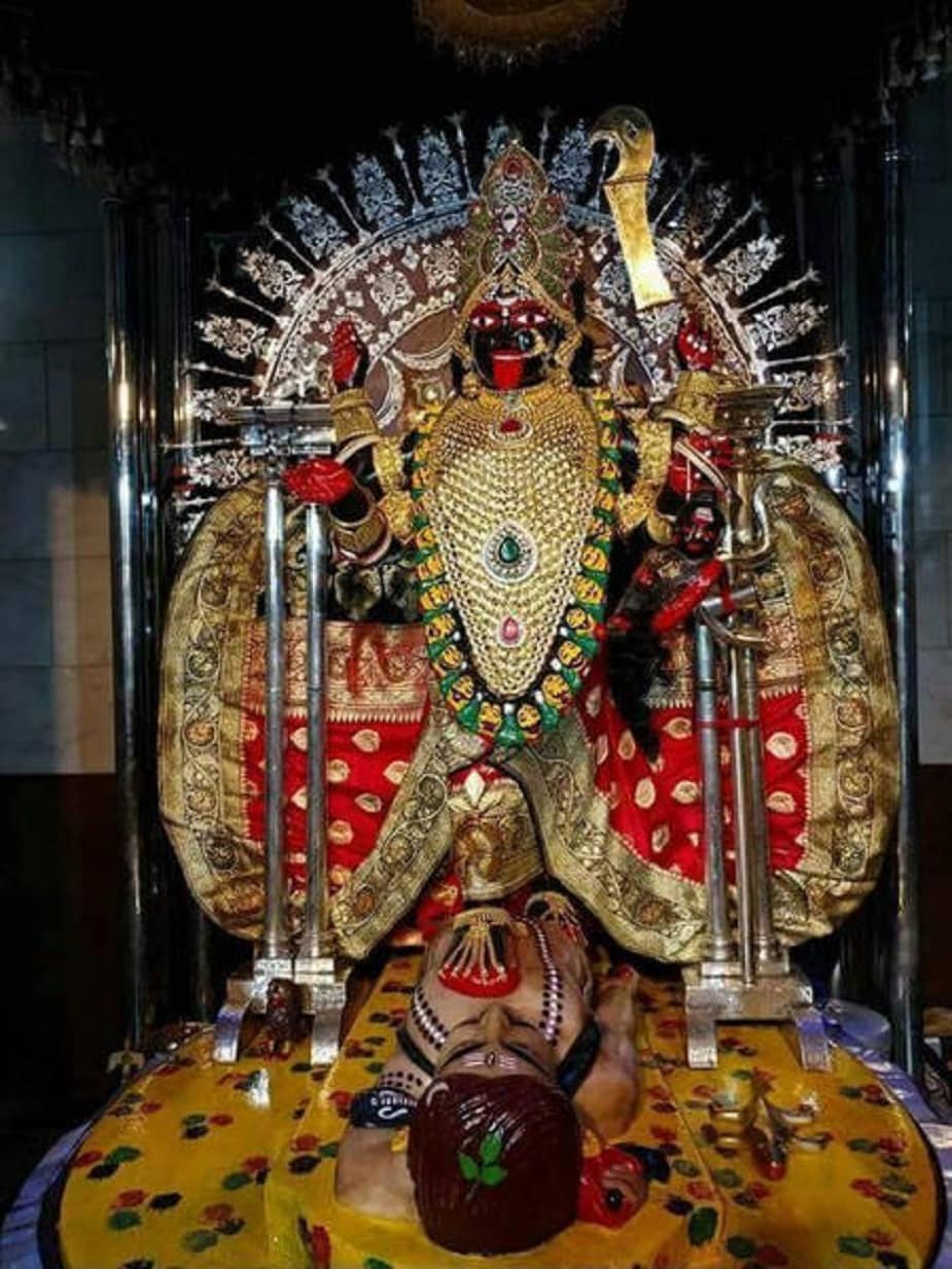 ♦ আমাদের ভাগ্যে ভাল মন্দ অসংখ্য কর্মফল রয়েছে। আমরা তাঁর স্বরূপ বুঝতে পারি না। কারণ, ভাল মন্দ কর্মফল আমাদের অজান্তেই ঘটে চলেছে। পাপ পূণ্যের এই খেলায় যখন যেদিকে পাল্লা ভারী হয়, তখন তার প্রকোপ ঘটে। ♦ আমাদের ভাগ্যে ভাল মন্দ অসংখ্য কর্মফল রয়েছে। আমরা তাঁর স্বরূপ বুঝতে পারি না। কারণ, ভাল মন্দ কর্মফল আমাদের অজান্তেই ঘটে চলেছে। পাপ পূণ্যের এই খেলায় যখন যেদিকে পাল্লা ভারী হয়, তখন তার প্রকোপ ঘটে।