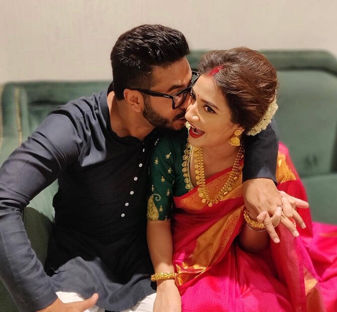 ছবি: ইনস্টাগ্রাম ৷ • বিয়ের প্রথম বছর সেলিব্রেট করতে কিছুদিন আগেই দুবাইতে উড়ে গিয়েছেন যুগলে ৷ ছবি: ইনস্টাগ্রাম ৷
