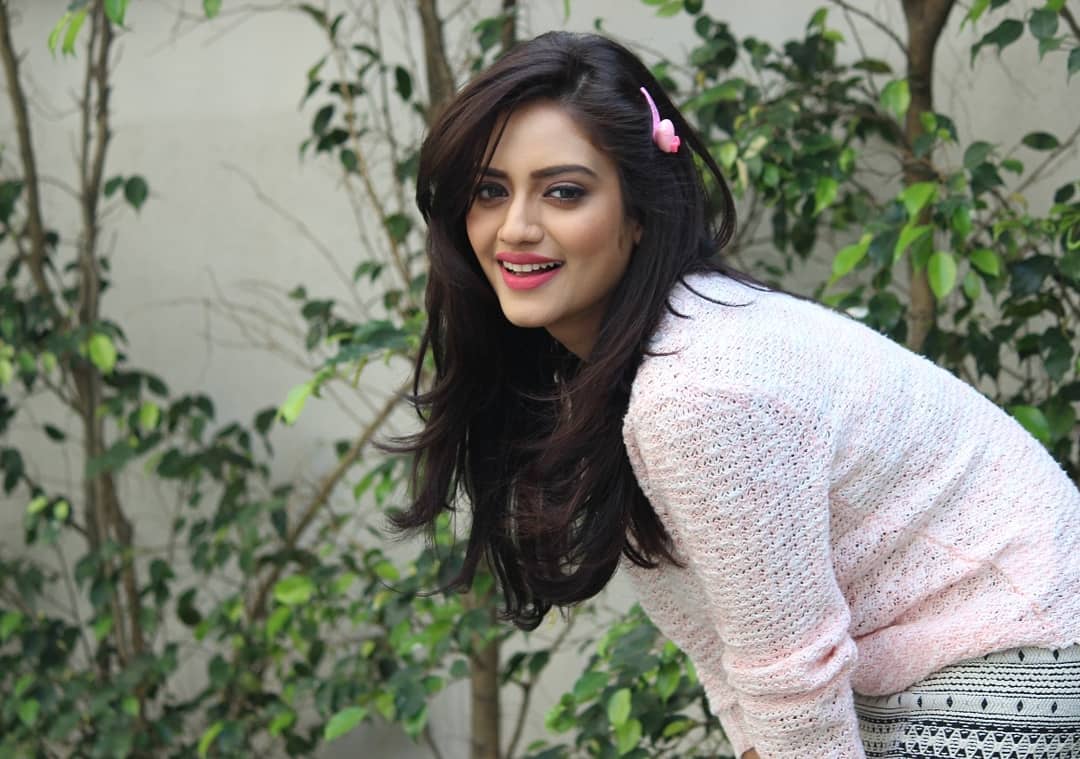 • বসিরহাট কেন্দ্র থেকে ৩ লক্ষেরও বেশি ভোটের ব্যবধানে তৃণমূলের টিকিটে জিতেছেন টলিউডের জনপ্রিয় নায়িকা নুসরত জাহান ৷ ছবি: ইনস্টাগ্রাম ৷ • বসিরহাট কেন্দ্র থেকে ৩ লক্ষেরও বেশি ভোটের ব্যবধানে তৃণমূলের টিকিটে জিতেছেন টলিউডের জনপ্রিয় নায়িকা নুসরত জাহান ৷ ছবি: ইনস্টাগ্রাম ৷