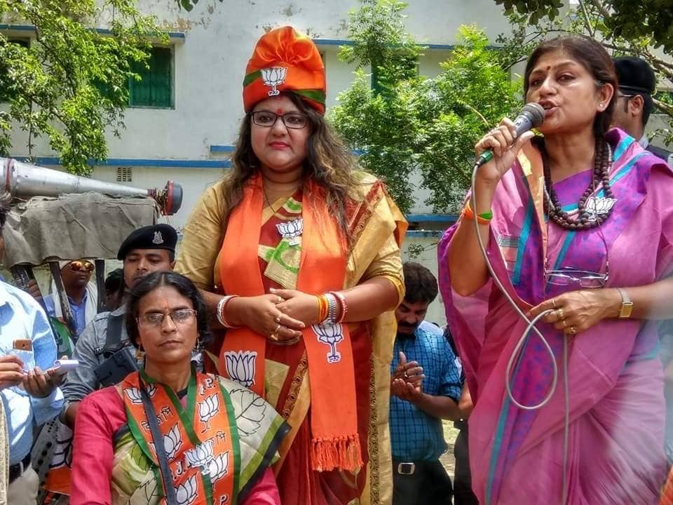 সুজাতা খাঁ জানিয়েছেন তৃণমূলের বেনোজল বিজেপিতে না আনার পক্ষে সায় দিয়েছেন ৷ বিজেপিকে ভালবাসেন তাই দলের সম্মান কমে যাক কোনও ভাবেই চাননা তিনি ৷ সুজাতা খাঁ জানিয়েছেন তৃণমূলের বেনোজল বিজেপিতে না আনার পক্ষে সায় দিয়েছেন ৷ বিজেপিকে ভালবাসেন তাই দলের সম্মান কমে যাক কোনও ভাবেই চাননা তিনি ৷