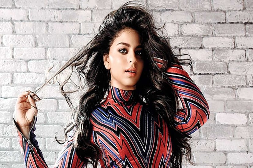 ১৯ এ পা দিলেন শাহরুখ কন্যা সুহানা খান ৷ ইতিমধ্যেই দুনিয়া জুড়ে জনপ্রিয় শাহরুখ কন্যা সুহানা ৷ ইনস্টাগ্রামে মাঝে মধ্যে ঝড় তোলেন নানা ছবি আপলোড করে ৷ 
