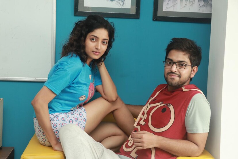 জুটিতে ইশা-অনুভব