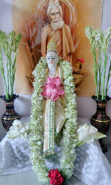 ♦ তাই বাবা লোকনাথের পুজো করুন অমৃতি ও মিছরি সহযোগে আপনি ফল পাবেনই পাবেন ৷ পূরণ হবে মনের সব আশা আকাঙ্খা ৷