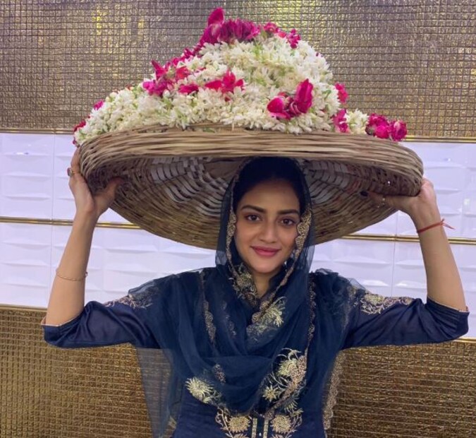 ভোটে জিতে ঈশ্বরের আর্শিবাদ   নিতে আজমের শরিফে পৌঁছলেন নুসরত ৷ 