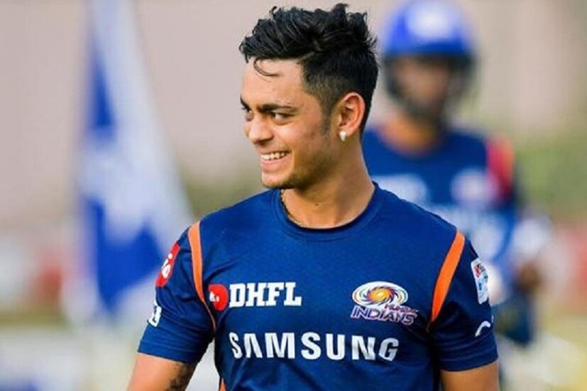 তবে অদিতির মুম্বই ইন্ডিয়ান্সের ফ্যান হওয়ার অন্য আরেকটি কারণ রয়েছে ৷ এখন জোর গুঞ্জন, তিনি নাকি মুম্বইয়ের ক্রিকেটার ঈশান কিষানের গার্লফ্রেন্ড ৷ তাই ফাইনালের দিন খেলা দেখতে সোজা হায়দরাবাদ পৌঁছে গিয়েছিলেন অদিতি ৷ Photo Courtesy: Instagram
