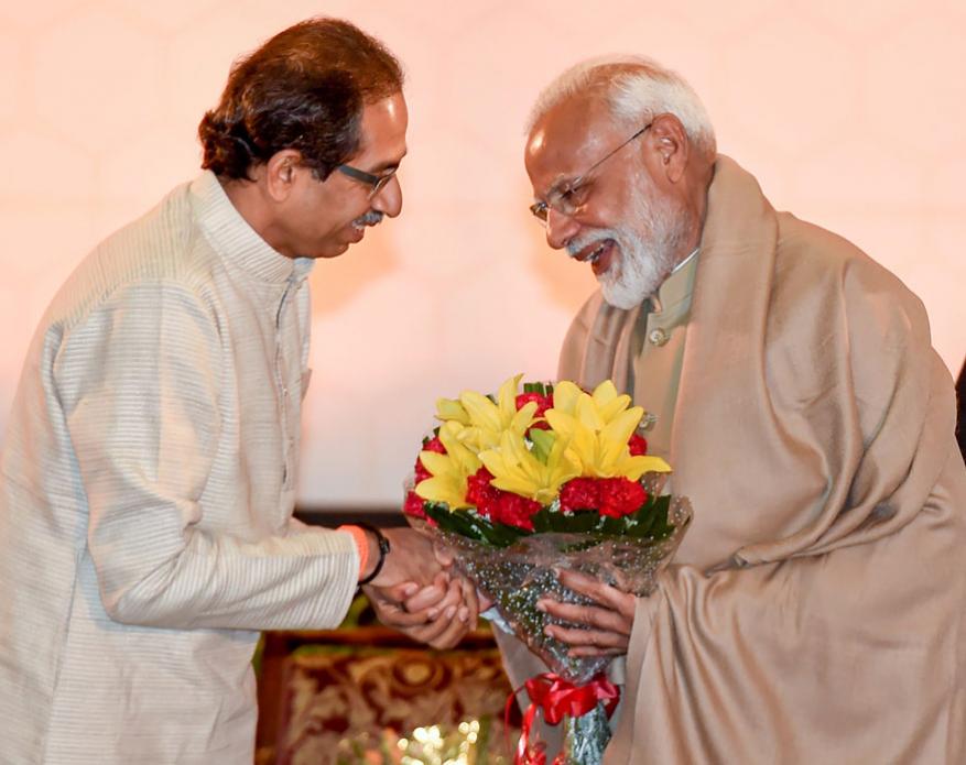 বৃহস্পতিবার লোকসভা ভোটের গণনা। তার ২ দিন আগে কেন্দ্রের শাসক-বিরোধী দুই শিবিরই নিজেদের ঐক্যের ছবি তুলে ধরল। বৃহস্পতিবার লোকসভা ভোটের গণনা। তার ২ দিন আগে কেন্দ্রের শাসক-বিরোধী দুই শিবিরই নিজেদের ঐক্যের ছবি তুলে ধরল।