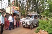 ভোট শুরুর আগেই বারাকপুরের দত্তপুকুরে বোমাবাজি ভোট শুরুর আগেই বারাকপুরের দত্তপুকুরে বোমাবাজি