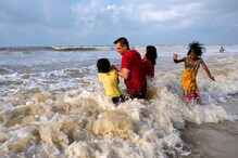 মদ খেয়ে সমুদ্রে নামা ঠেকাতে হিমশিম খাচ্ছে দিঘা পুলিশ মদ খেয়ে সমুদ্রে নামা ঠেকাতে হিমশিম খাচ্ছে দিঘা পুলিশ