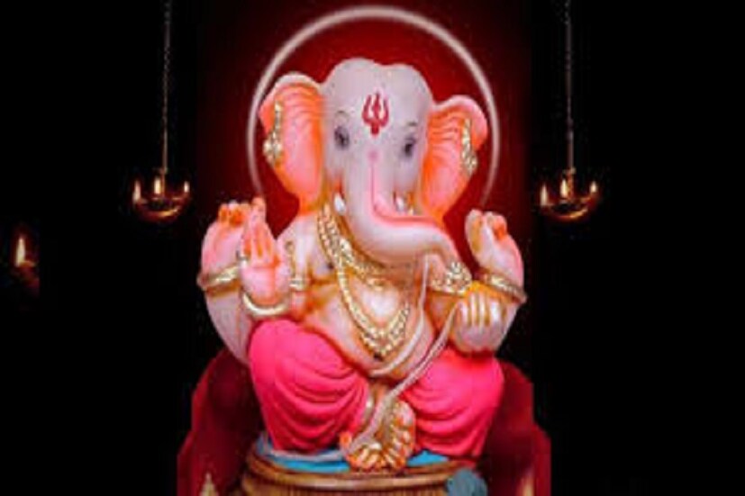 তিনি খেতে ভালবাসেন ৷ ফলমূল, সন্দেশ, ক্ষীর, ঘি জাতীয় খাবার ৷