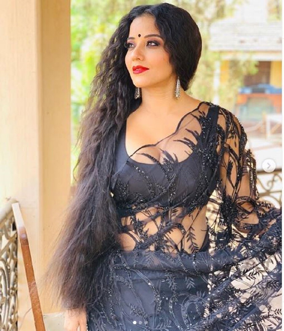 মোনালিসা এখন স্টার প্লাসেরও জনপ্রিয় মুখ। স্টার প্লাসে তাঁর চরিত্রের নাম মোহনা। এখানে তিনি একজন ডাইনির চরিত্রে অভিনয় করছেন।photo source collected মোনালিসা এখন স্টার প্লাসেরও জনপ্রিয় মুখ। স্টার প্লাসে তাঁর চরিত্রের নাম মোহনা। এখানে তিনি একজন ডাইনির চরিত্রে অভিনয় করছেন।photo source collected