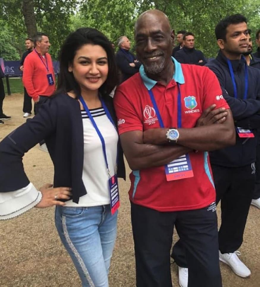 উপস্থিত ছিলেন প্রাক্তন ক্রিকেটাররা৷ ছিলেন ভিভ রিচার্ডস, ব্রেট লি, প্রাক্তন ভারত অধিনায়ক অনিল কুম্বলে সহ আরও অনেকে৷ Photo Courtesy: Facebook উপস্থিত ছিলেন প্রাক্তন ক্রিকেটাররা৷ ছিলেন ভিভ রিচার্ডস, ব্রেট লি, প্রাক্তন ভারত অধিনায়ক অনিল কুম্বলে সহ আরও অনেকে৷ Photo Courtesy: Facebook