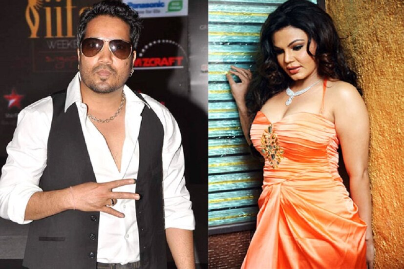 কথাটি ২০০৬ সালের একটি জন্মদিনের অনুষ্ঠানে মিকা সিং কেক কাটতে গিয়ে হঠাৎ-ই রাখী সাওয়ান্তকে জোর করে চুমু খেয়েছিলেন ৷ ঘটনায় রাখি অত্যন্ত চটে গিয়েছিলেন ৷ 