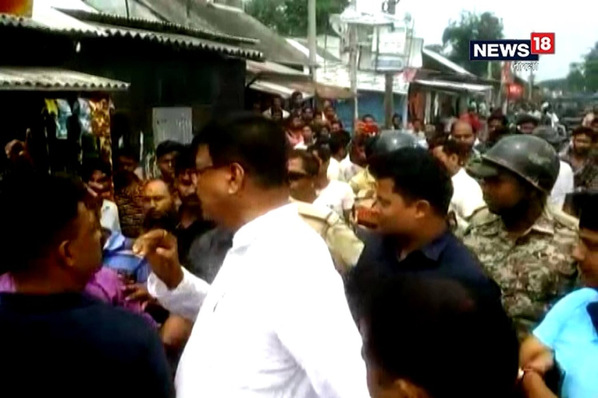 তৃণমূলের পার্টি অফিস দখলমুক্ত করতে গিয়ে আক্রান্ত রবীন্দ্রনাথ ঘোষ