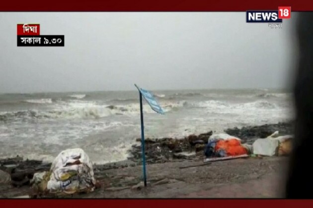 স্থলভাগে পুরোপুরি ঢুকে পড়েছে ফণী ৷ সকাল ১০টার পরে ওড়িশা পেরোয় ফণী ৷ ওড়িশায় ঝড়ের গতিবেগ ১৯৫ কিমি ৷ স্থলভাগে পুরোপুরি ঢুকে পড়েছে ফণী ৷ সকাল ১০টার পরে ওড়িশা পেরোয় ফণী ৷ ওড়িশায় ঝড়ের গতিবেগ ১৯৫ কিমি ৷