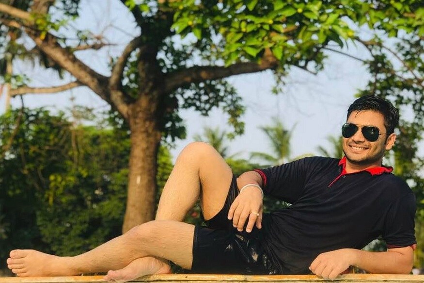 ▪ গানে তিনি মন ভুলিয়েছেন হাজার হাজার মানুষের৷ এবার সেই উড়তি গায়কের বিরুদ্ধে এল ভয়ঙ্কর অভিযোগ৷ মাদক খাইয়ে ধর্ষণ করেছেন তিনি, এমনই অভিযোগ উঠেছে৷ Photo Courtesy: Facebook ▪ গানে তিনি মন ভুলিয়েছেন হাজার হাজার মানুষের৷ এবার সেই উড়তি গায়কের বিরুদ্ধে এল ভয়ঙ্কর অভিযোগ৷ মাদক খাইয়ে ধর্ষণ করেছেন তিনি, এমনই অভিযোগ উঠেছে৷ Photo Courtesy: Facebook