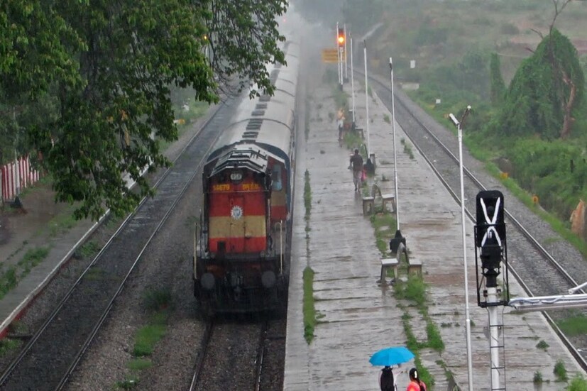 দুপুরের পরেই ঝড়বৃষ্টির সম্ভাবনা রয়েছে রাজ্যে ৷ এমনটাই জানিয়েছে আলিপুর আবহাওয়া দফতর ৷ প্রতীকী ছবি ৷ দুপুরের পরেই ঝড়বৃষ্টির সম্ভাবনা রয়েছে রাজ্যে ৷ এমনটাই জানিয়েছে আলিপুর আবহাওয়া দফতর ৷ প্রতীকী ছবি ৷