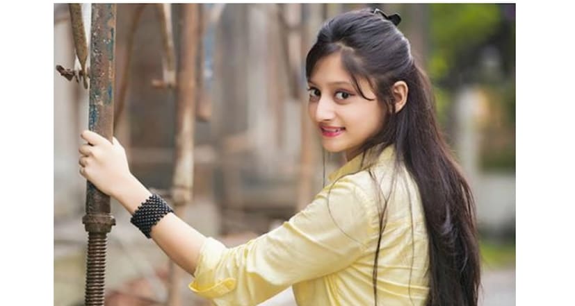 ঢাকার সিদ্ধেশ্বরী কলেজেই সুযোগ পেয়েছেন পূজা ৷ পূজা বাংলাদেশের সংবাদপত্রকে জানিয়েছেন, ‘বাড়ি থেকে সামনে এই কলেজ হওয়ায় এখানে ভর্তি হয়েছি ৷’