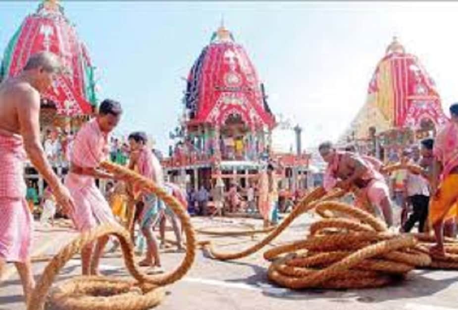 • অর্থাৎ, জগন্নাথদেব বলছেন, গুন্ডিচা মহাযাত্রায় যে ব্যক্তি আমাকে দর্শন করবে সে কালক্রমে সব পাপ থেকে মোক্ত হয়ে আমার ভুবনে যাবে। File Photo • অর্থাৎ, জগন্নাথদেব বলছেন, গুন্ডিচা মহাযাত্রায় যে ব্যক্তি আমাকে দর্শন করবে সে কালক্রমে সব পাপ থেকে মোক্ত হয়ে আমার ভুবনে যাবে। File Photo