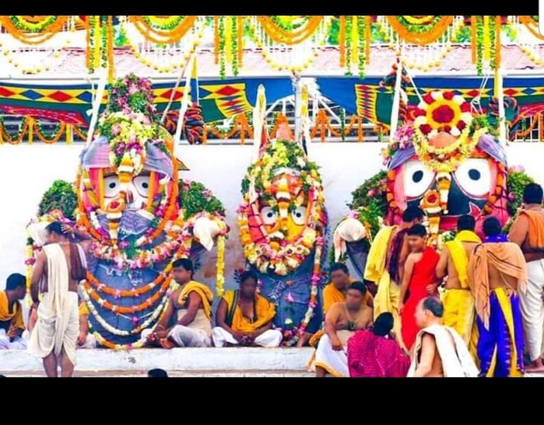  ♦ সুচন্দ্রা প্রচণ্ড ধর্মপ্রাণা ৷ এই শুভ মুহূর্তকে চাক্ষুস করতে পুরীতে গিয়েছিলেন নায়িকা ৷