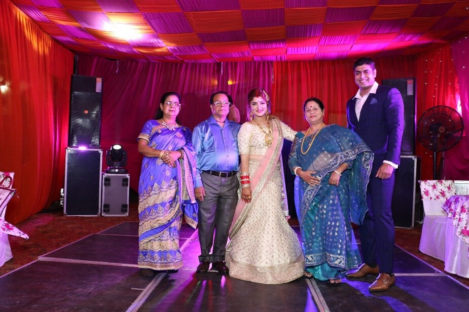 ♦ সেখানে থেকে ফিরে ওয়ার্কআউটে যোগ দিয়েছেন দু’জনেই ৷ আসলে প্রচণ্ড জিম-ফ্রেক রোশন ৷ রয়েছে নিজের জিমও ৷ ♦ সেখানে থেকে ফিরে ওয়ার্কআউটে যোগ দিয়েছেন দু’জনেই ৷ আসলে প্রচণ্ড জিম-ফ্রেক রোশন ৷ রয়েছে নিজের জিমও ৷