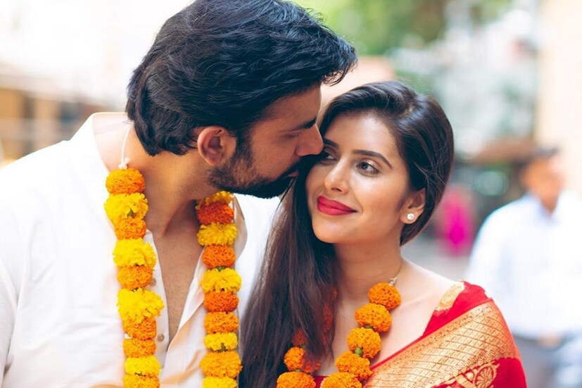 বিবাহবন্ধনে সম্পন্ন হল সুস্মিতার সেনের ভাই রাজীব সেনের৷ দীর্ঘদিনের বান্ধবী চারুর সঙ্গেই বিয়ে করলেন রাজীব৷ Photo Courtesy: Instagram 