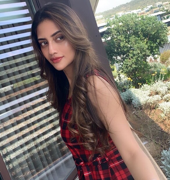 তুরস্কে পৌঁছে প্রথম যেই ছবিটি দিয়েছিলেন নুসরত৷ তিনি লিখেছেন যে প্রস্তুতি চরমে এই মুহূর্তে৷ বিয়ের আগে সবকিছু গুছিয়ে নিচ্ছে নুসরত ও নিখিল জৈনের পরিবার৷ Photo Courtesy: Instagram