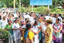 জুনিয়র ডাক্তারদের আন্দোলনকে সমর্থন জানালেন SSKM-এর নার্সরা জুনিয়র ডাক্তারদের আন্দোলনকে সমর্থন জানালেন SSKM-এর নার্সরা