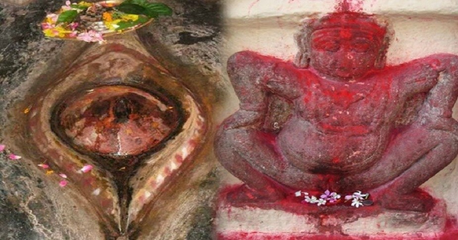 সমস্ত দেবীর মূর্তি, ছবি বা পট লাল কাপড়ে ঢেকে রাখুন। ভুলেও মূর্তি বা পট স্পর্শ করবেন না।পূজার সময় কোনও মন্ত্র পাঠ করবেন না, কেবল ধূপ-দীপ দেখিয়ে প্রণাম করুন।Photo Source: Collected সমস্ত দেবীর মূর্তি, ছবি বা পট লাল কাপড়ে ঢেকে রাখুন। ভুলেও মূর্তি বা পট স্পর্শ করবেন না।পূজার সময় কোনও মন্ত্র পাঠ করবেন না, কেবল ধূপ-দীপ দেখিয়ে প্রণাম করুন।Photo Source: Collected