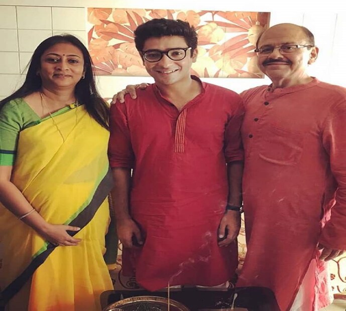 মধ্যমণি যখন জামাই গৌরব ৷ ছবি সংগৃহীত ৷