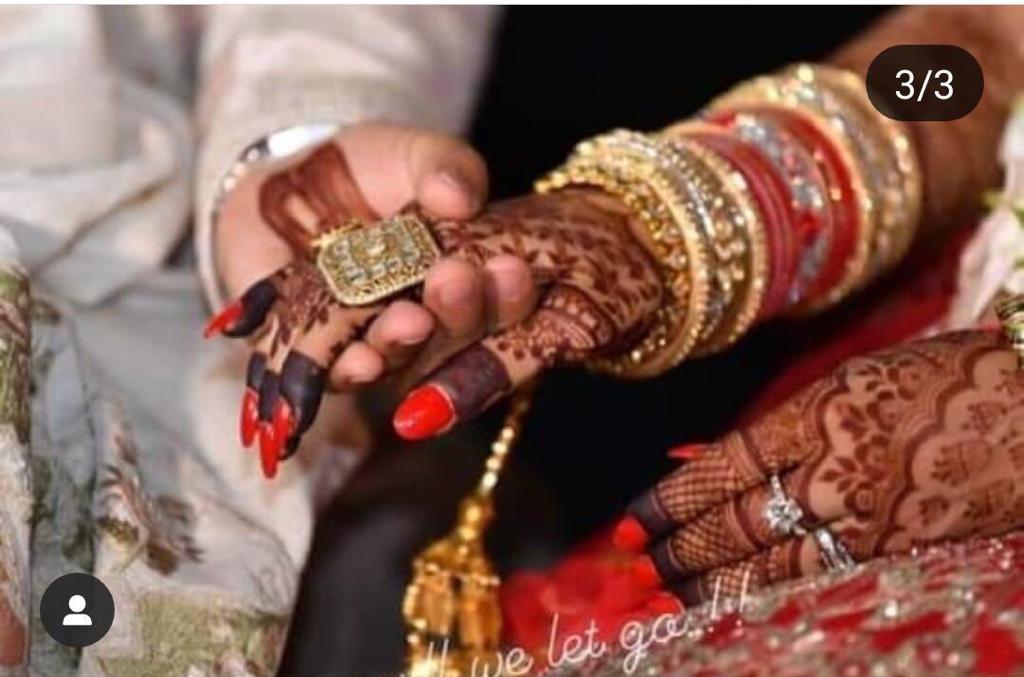 • বিয়ে শেষ হতেই নিজেদের সোশ্যাল হ্যান্ডেলে একই সঙ্গে একই ছবি পোস্ট করেন দম্পতি ৷ • অফিসিয়াল ঘোষণাও করেন সেই পোস্টের মাধ্যমেই ৷ এরপরেই স্বামীর হাতে হাত রাখা একটি ছবি ইনস্টাগ্রামের স্টোরিতে শেয়ার করেন নুসরত ৷ • বিয়ে শেষ হতেই নিজেদের সোশ্যাল হ্যান্ডেলে একই সঙ্গে একই ছবি পোস্ট করেন দম্পতি ৷ • অফিসিয়াল ঘোষণাও করেন সেই পোস্টের মাধ্যমেই ৷ এরপরেই স্বামীর হাতে হাত রাখা একটি ছবি ইনস্টাগ্রামের স্টোরিতে শেয়ার করেন নুসরত ৷