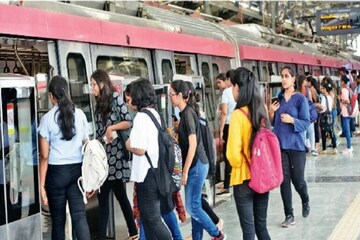 সরকারি বাস বা মেট্রোয় মহিলাদের যাত্রা সম্পূর্ণ বিনামূল্যে !